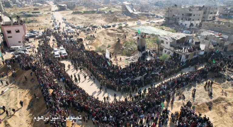 حماس: تحویل اسرا از جنوب و شمال غزه نشان میدهد مردم ما در اراضی خود ثابت قدم هستند