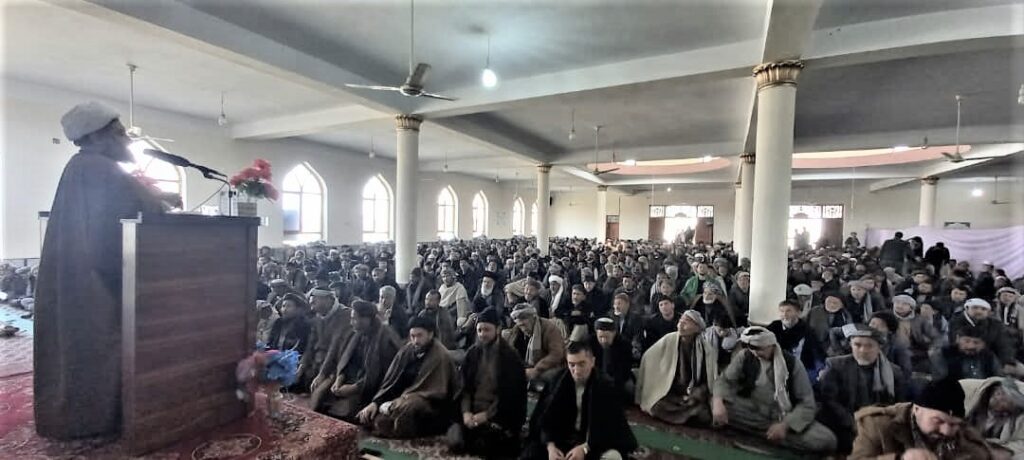 نماز جمعه‌ی یولمرب شهر مزارشریف