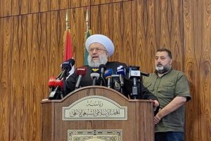 نشست گسترده علمایی در مجلس اعلای اسلامی شیعیان لبنان در همبستگی با ایران+ تصاویر 8 نشست گسترده علمایی در مجلس اعلای اسلامی شیعیان لبنان در همبستگی با ایران+ تصاویر