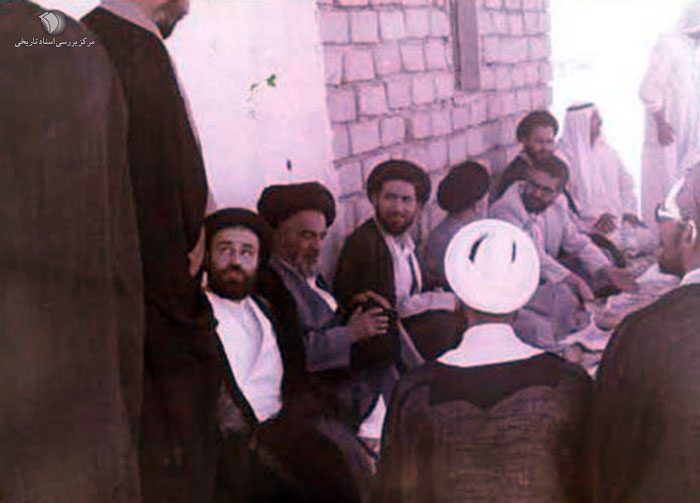 هجرت امام خمینی از عراق به پاریس در 13 مهرماه 1357