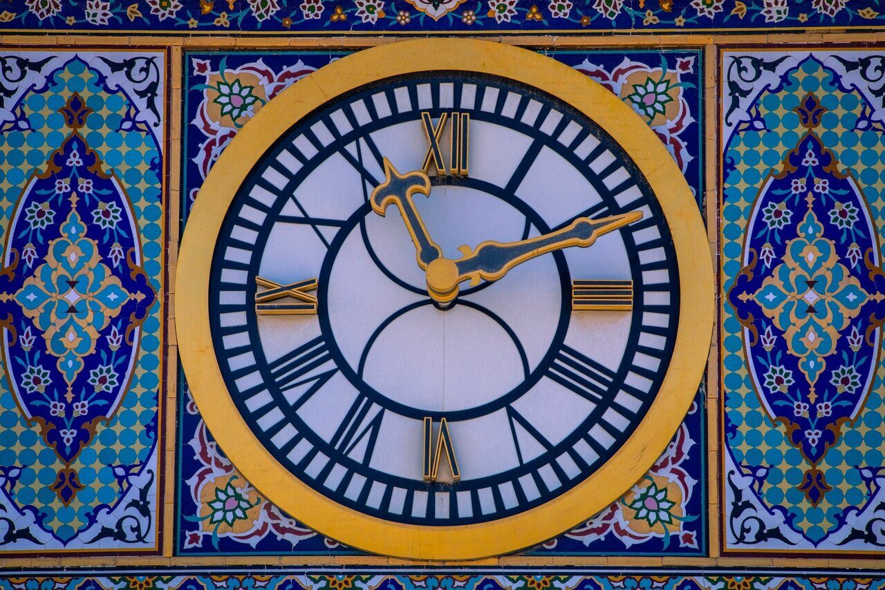 برج ساعت حرم حضرت عباس(ع)؛ ترکیبی از میراث و زیبایی مدرن + عکس