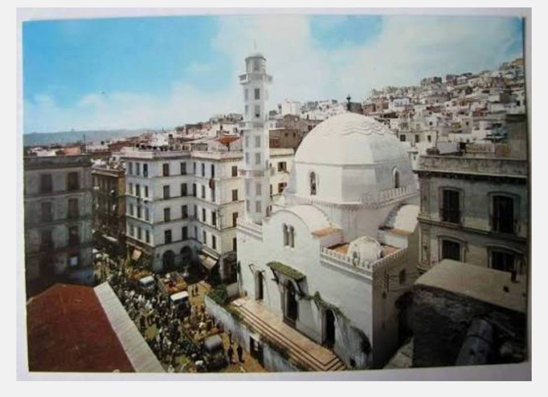 مسجد جامع «ابن فارس» در قلب القصبه الجزایر: تاریخی که از میان دیوارها سخن میگوید 1 مسجد جامع «ابن فارس» در قلب القصبه الجزایر: تاریخی که از میان دیوارها سخن میگوید