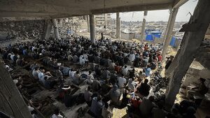 گزارش تصویری نخستین نماز جمعه غزه پس از توقف جنگ