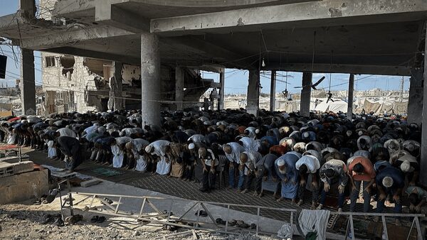 گزارش تصویری نخستین نماز جمعه غزه پس از توقف جنگ