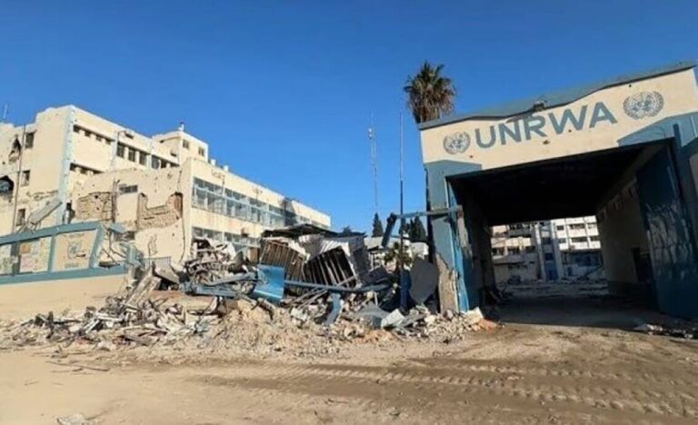 مقام سابق آنروا : یورش اسرائیل، آخرین میخ بر تابوت این آژانس در قدس اشغالی است