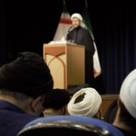 در مقابله با معاندان و دشمنان اسلام باید با صلابت و اقتدار صحبت کرد